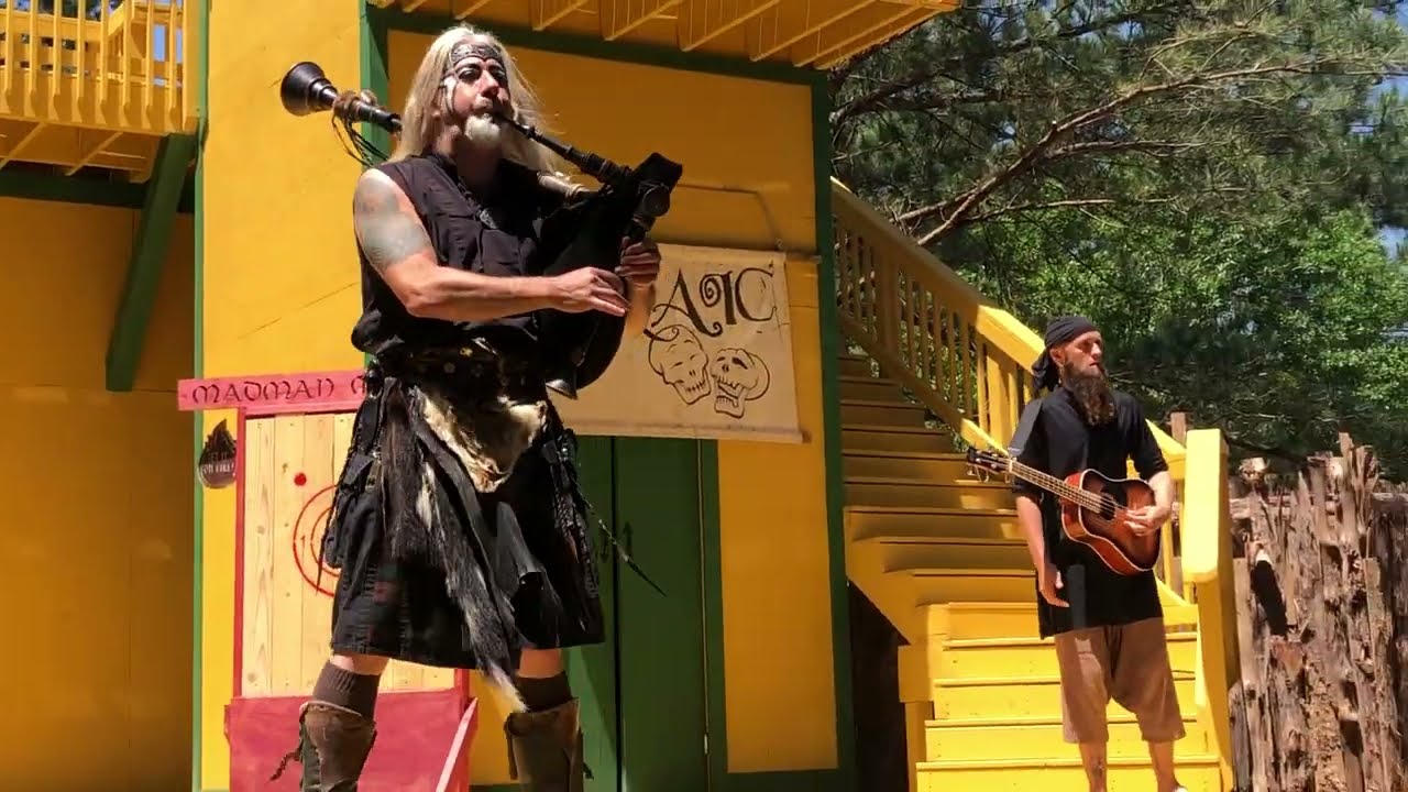 Sherwood Forest Faire Final Weekend The Craic Show & Tiki Macaw 2023
