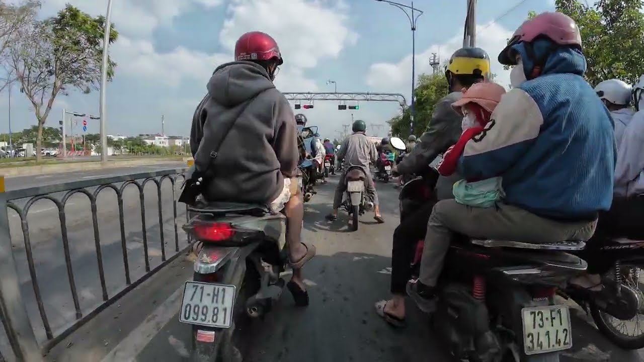 Ho Chi Minh (Saigon) 01.01.2026 (Scooter vibes in Saigon)