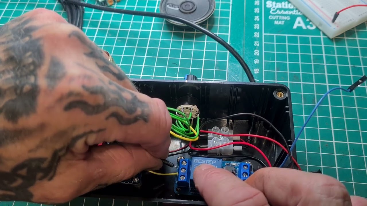 how to make a Halloween motion activated sound box prop
