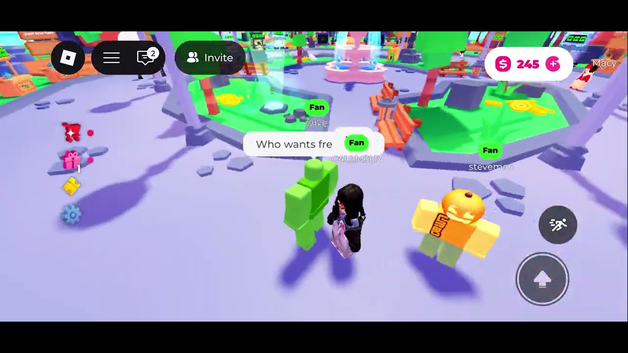 Friend trolled 5 people for Robux😂😂