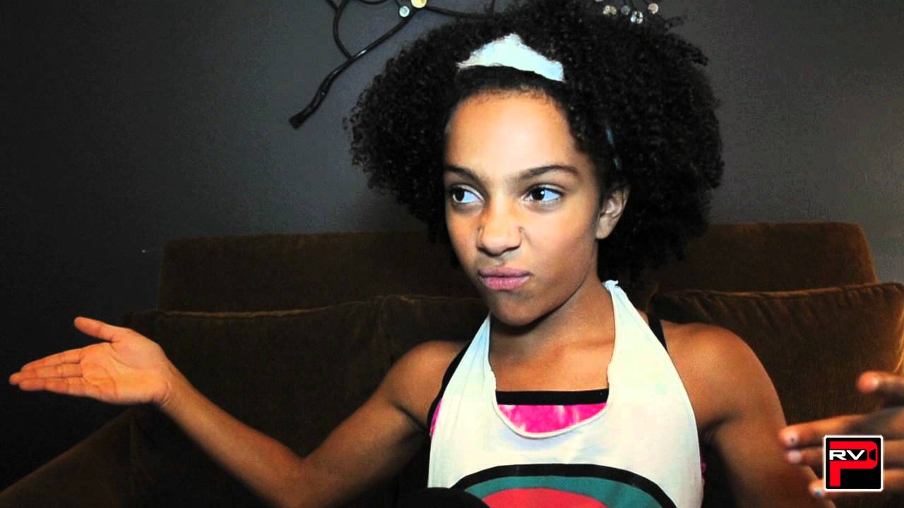 Pacific Rim Video interviews Charlize Glass of 8 Flavahz at their workshop held at Boogiezone Utopia