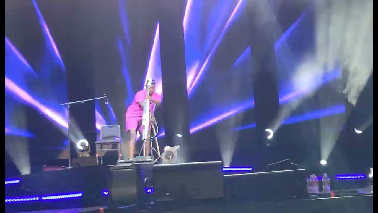 Pentatonix- Kevin's 5th Kevin Olusola celloboxing and Matt Sallee on drums