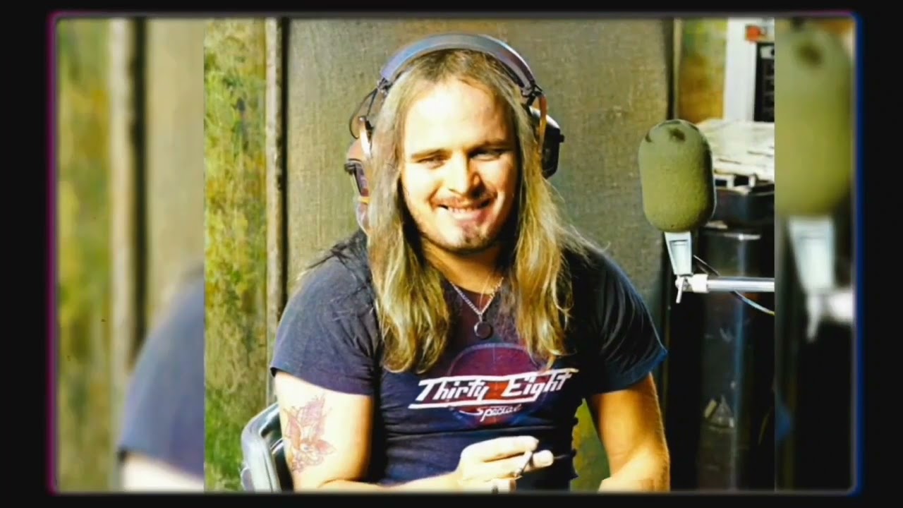 FreeBird -Ronnie Van Zant-Lynyrd Skynyrd (Acoustic Guitar Version