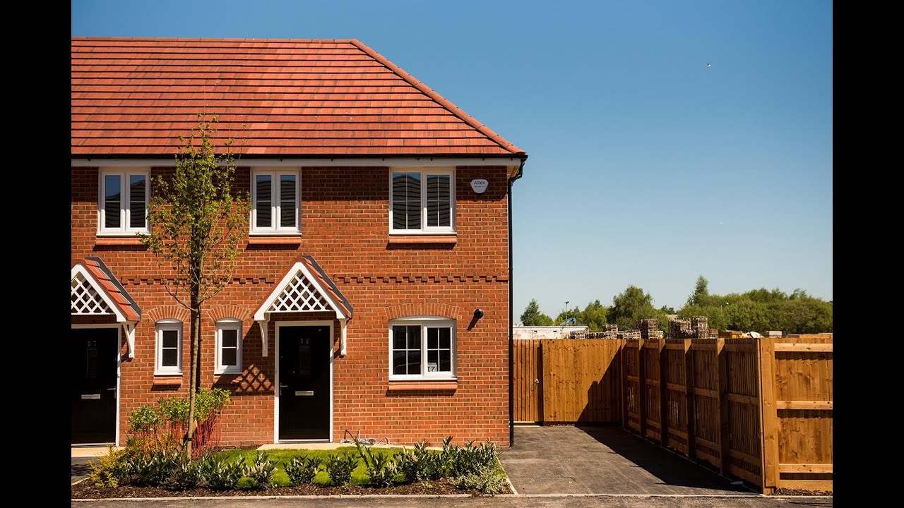 3 Bedroom House To Rent | Weaver | Herringbone Road | Heyfields | Worsley