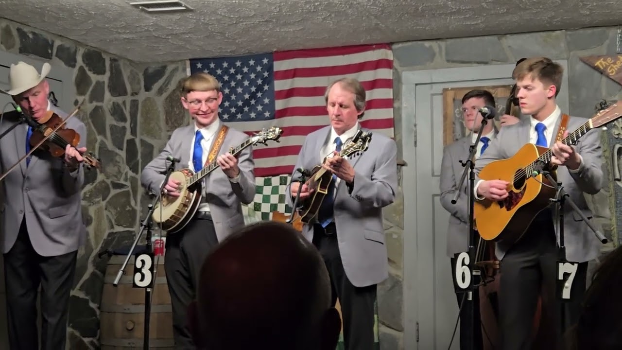 Tennessee Bluegrass Band - I'm so lonesome I could cry