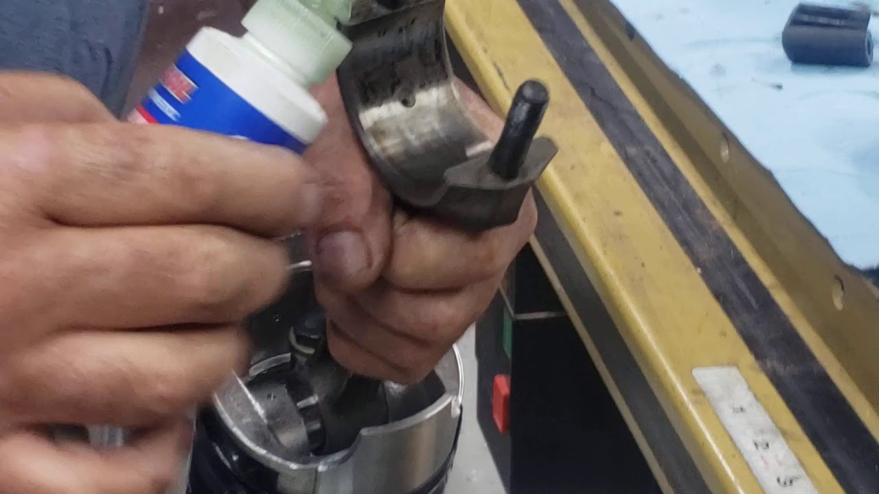 Piston ring bearing installation on fj40