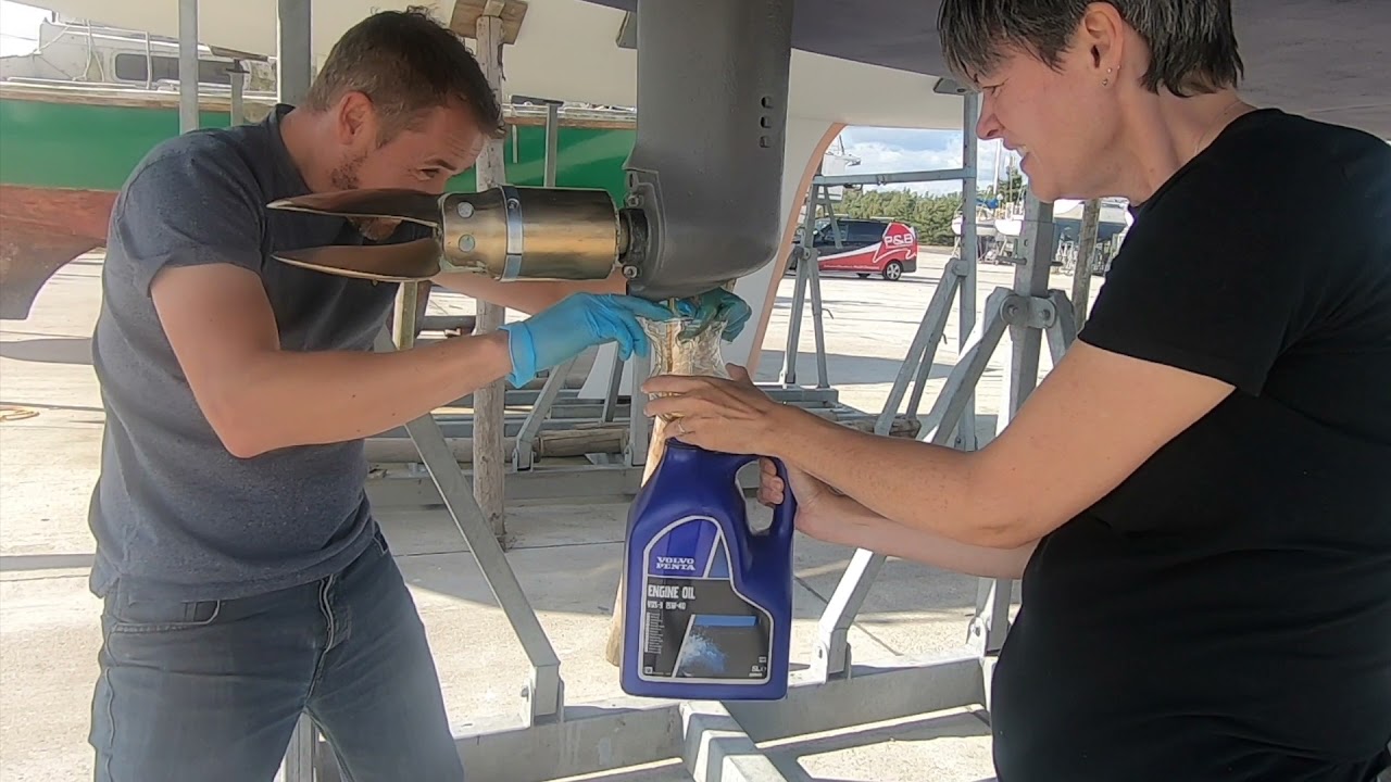 Changing the oil on a saildrive - Volvo Penta S130 Saildrive - Boat Projects