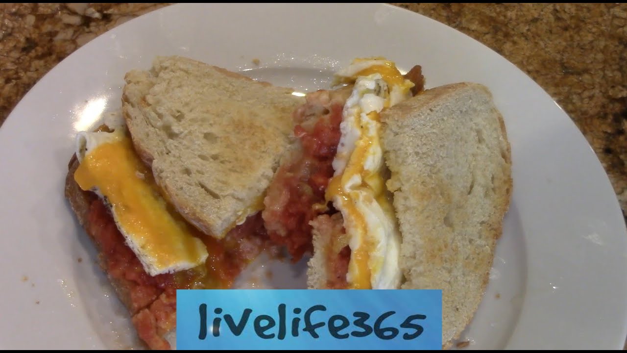 How to...Make a Killer Fried Egg, Cheese & Salsa Sandwich