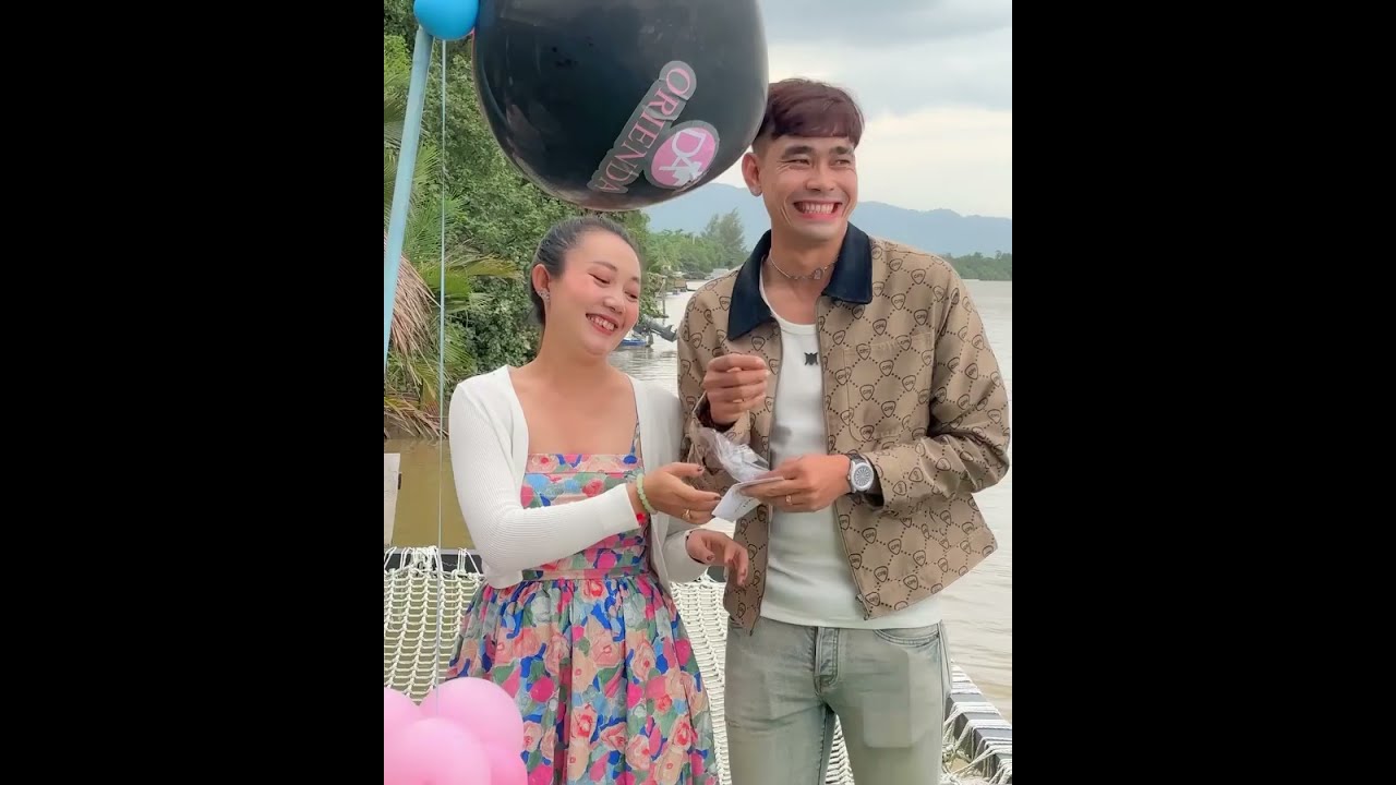 រឿងម៉ែមីអូនកូនភ្លោះ#funny video