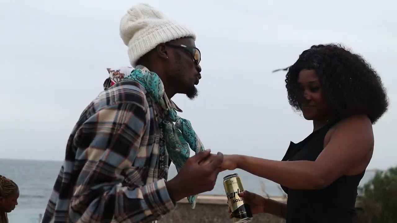 AKOUNA MATATA « OFFICIEL ViSUALISER