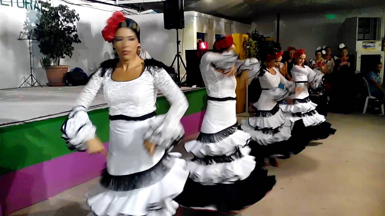 BAILE POR MALAGUEÑAS EN CENTRO CULTURAL RENFE - FERIA DE MÁLAGA 2016