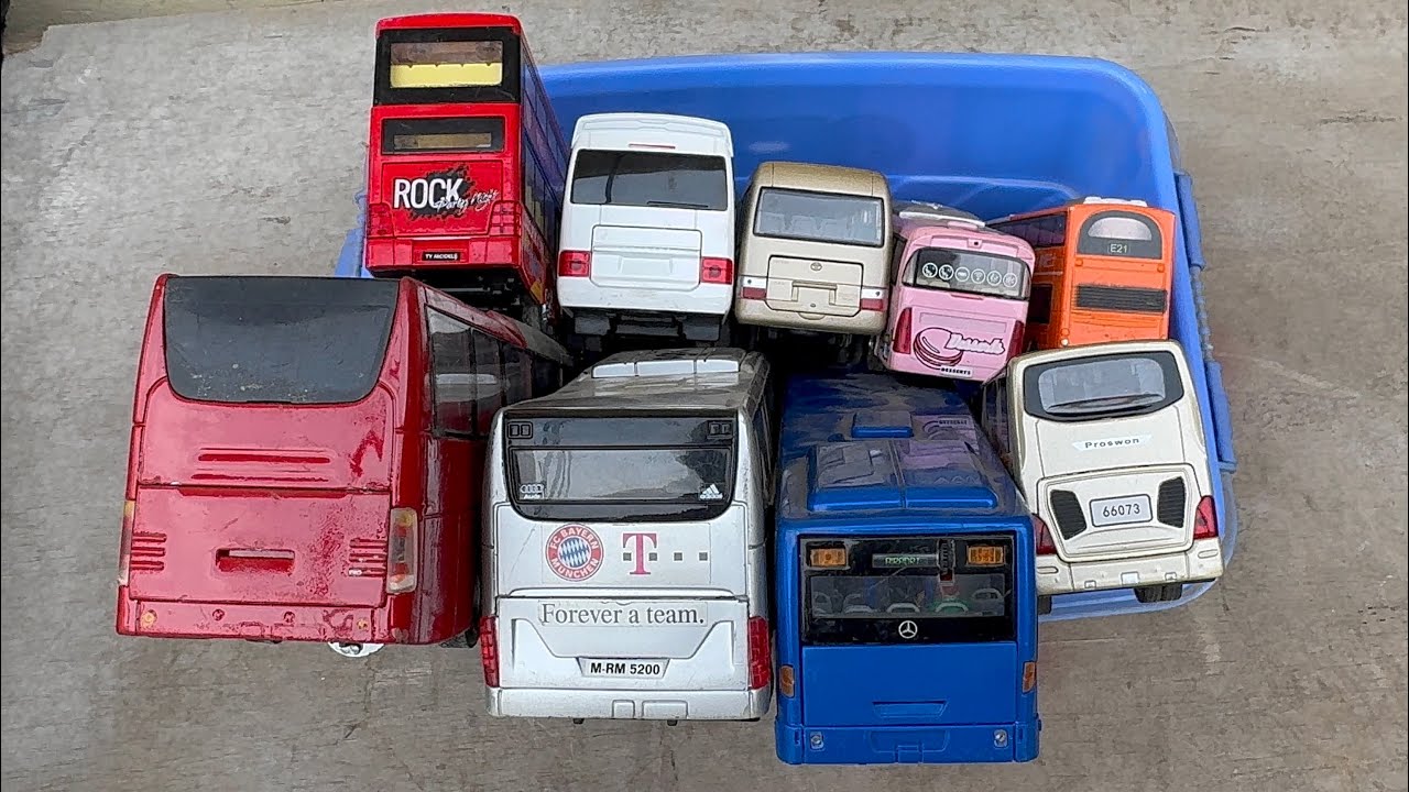 Lets pick box with realistic diecast model bus collection,mercedese,toyota,Review koleski bus mobil