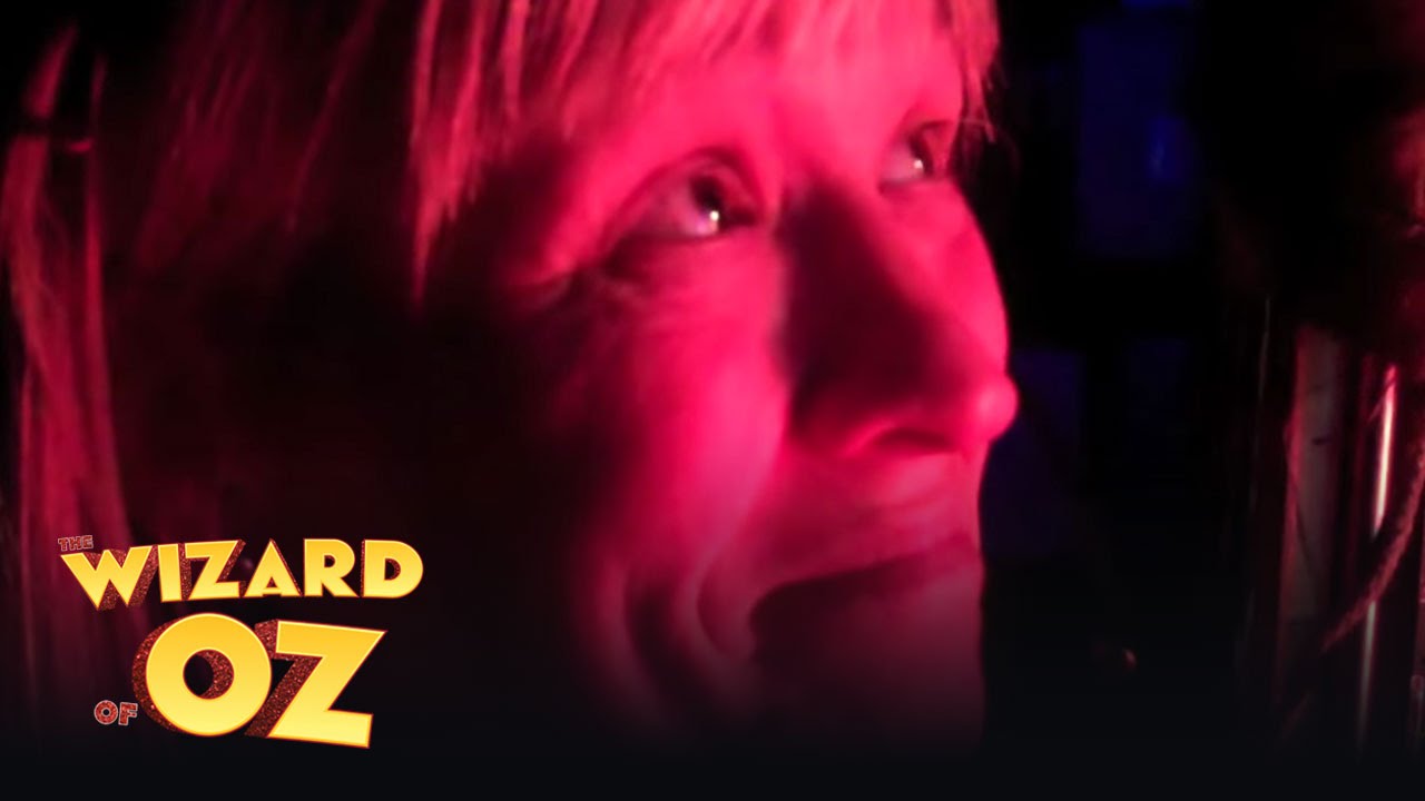 In the Wings with Jo Miles (part 5) - London | The Wizard of Oz
