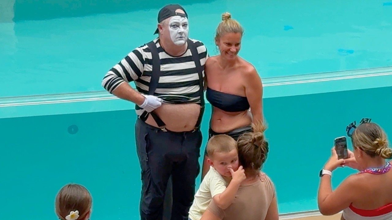 Tom the Mime Never Misses (HILARIOUS FULL SHOW)