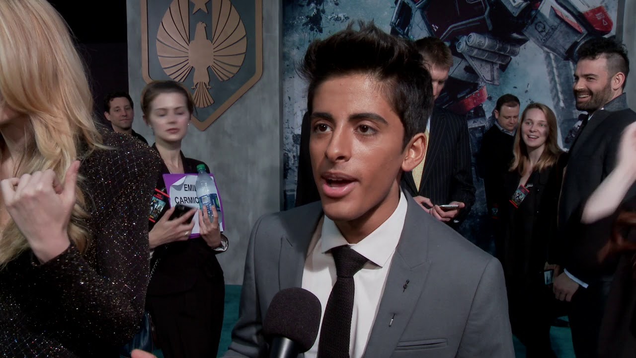 Pacific Rim Uprising LA Premiere - Itw Karan Brar (official video)
