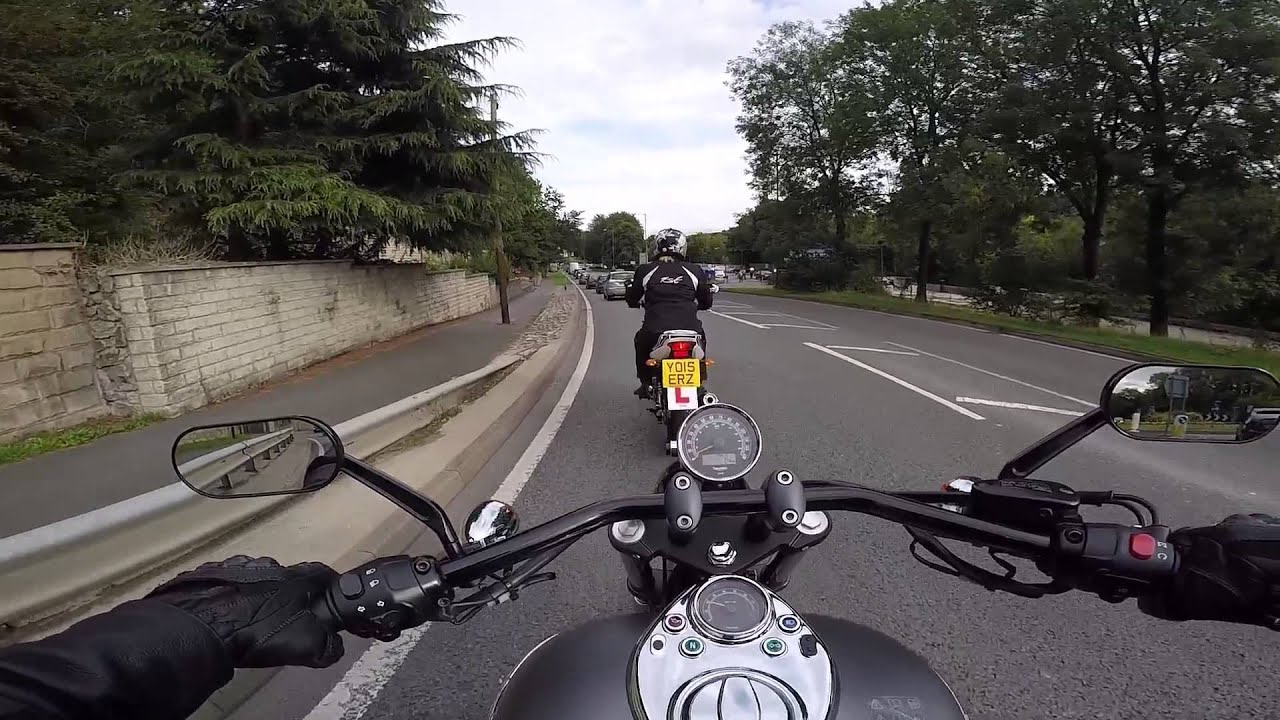 Triumph Speedmaster & yamaha ybr 125 1st ride ever with the Mrs