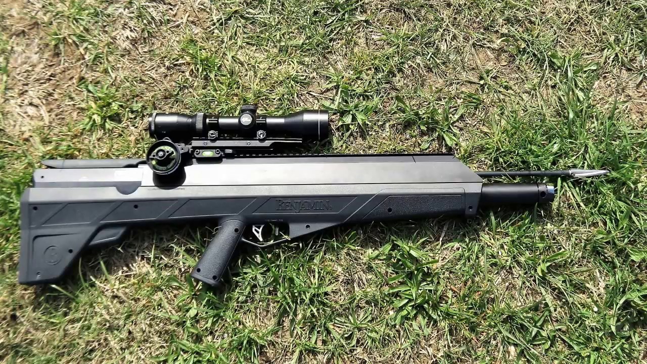 Benjamin Airbow & Bishop Archery 875 gr  30yrd vs Cinder block