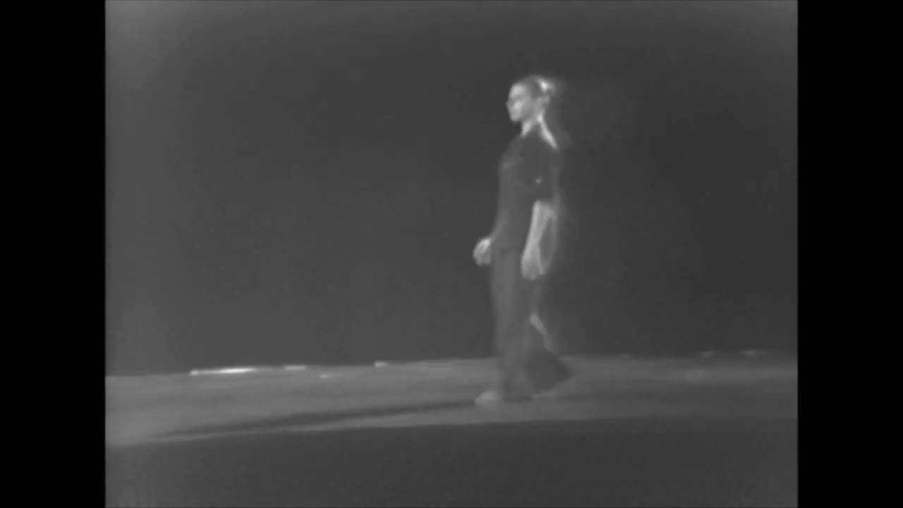 Half Past Eight • Dance by Valerie Baadh at SFMOMA