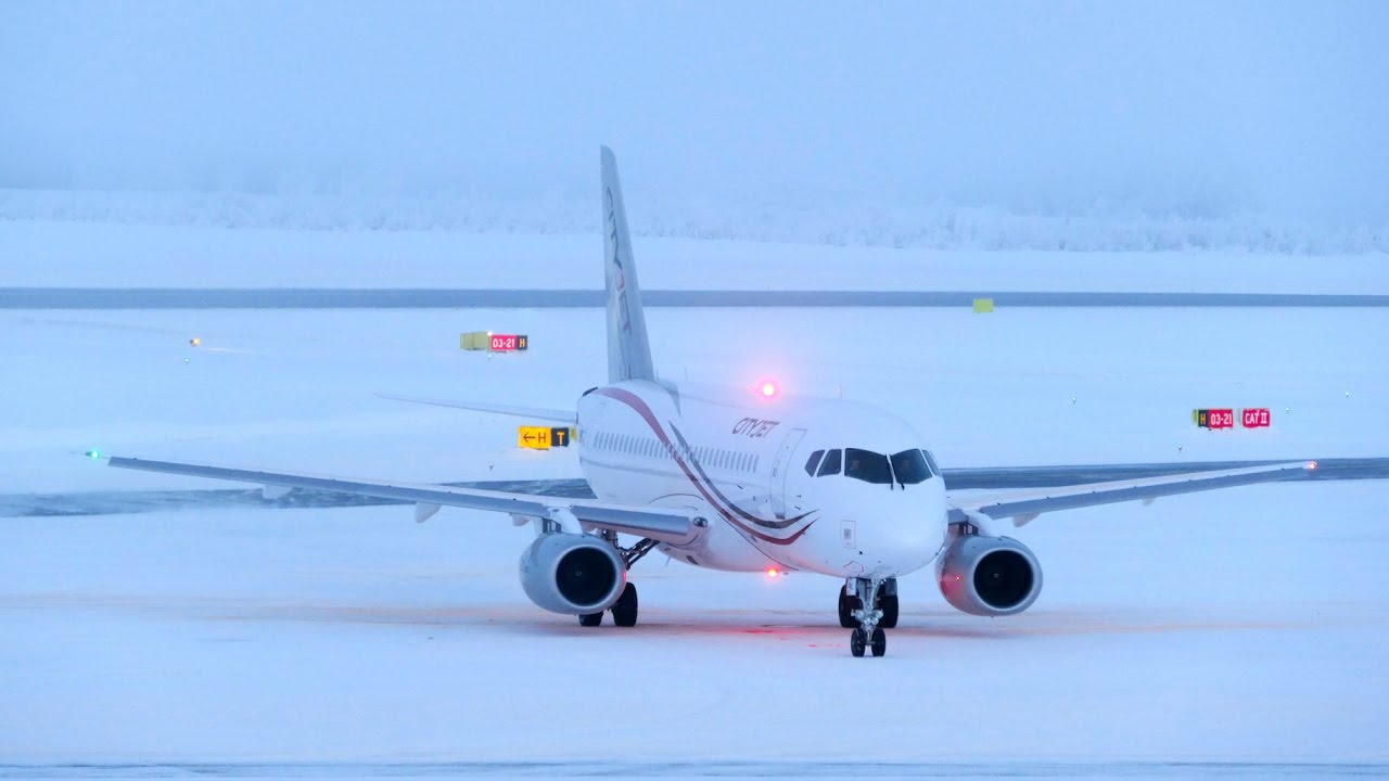 Cityjet Sukhoi Superjet startup and takeoff at Rovaniemi EFRO