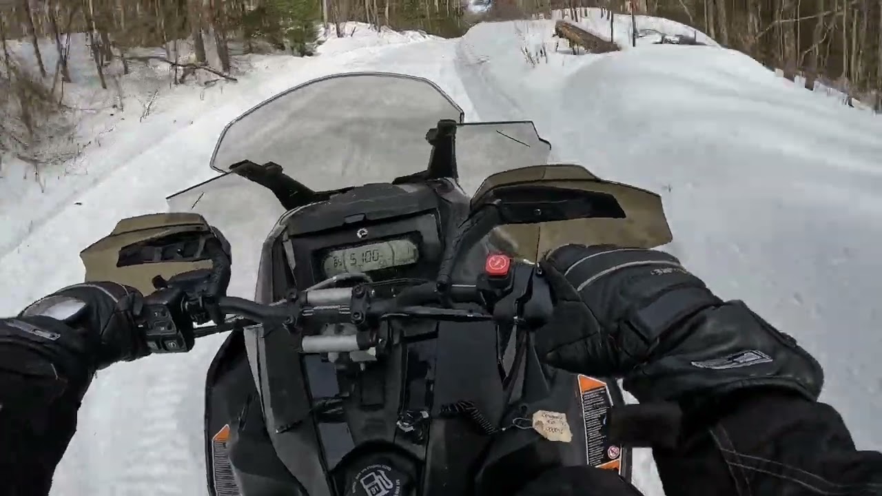 2023, BRP, Ski-Doo, Renegade 850 XRS Trail Snowmobile, Harcourt  to Whitney ON Canada.