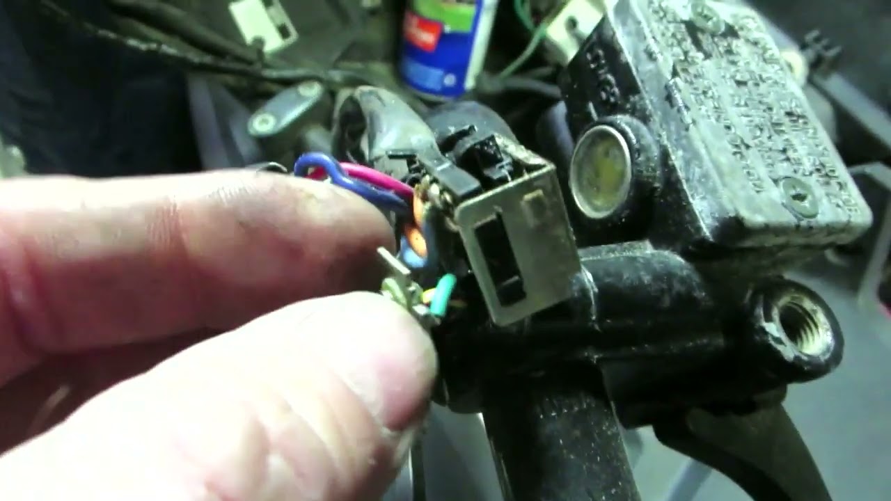 2009 Linhai 260 scooter troubleshooting RH handlebar switches, and replacement of starter switch.