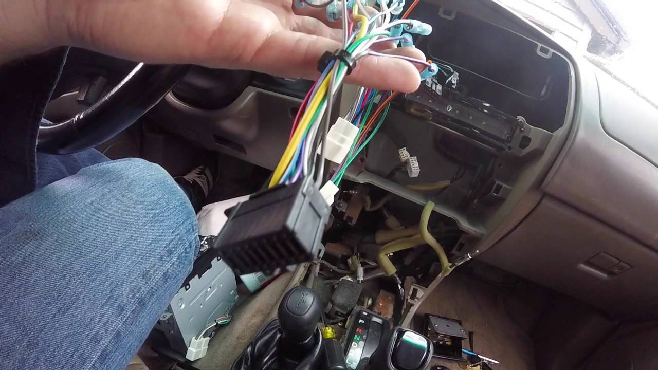 1997 Toyota 4Runner Stereo Installation