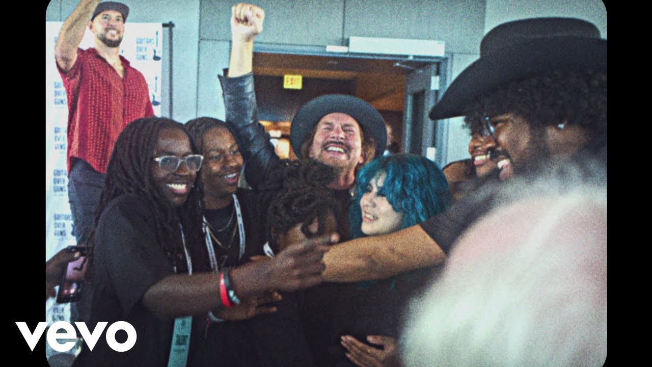 Eddie Vedder - Better Believe (w/Guitars Over Guns at the Obama Presidential Center)