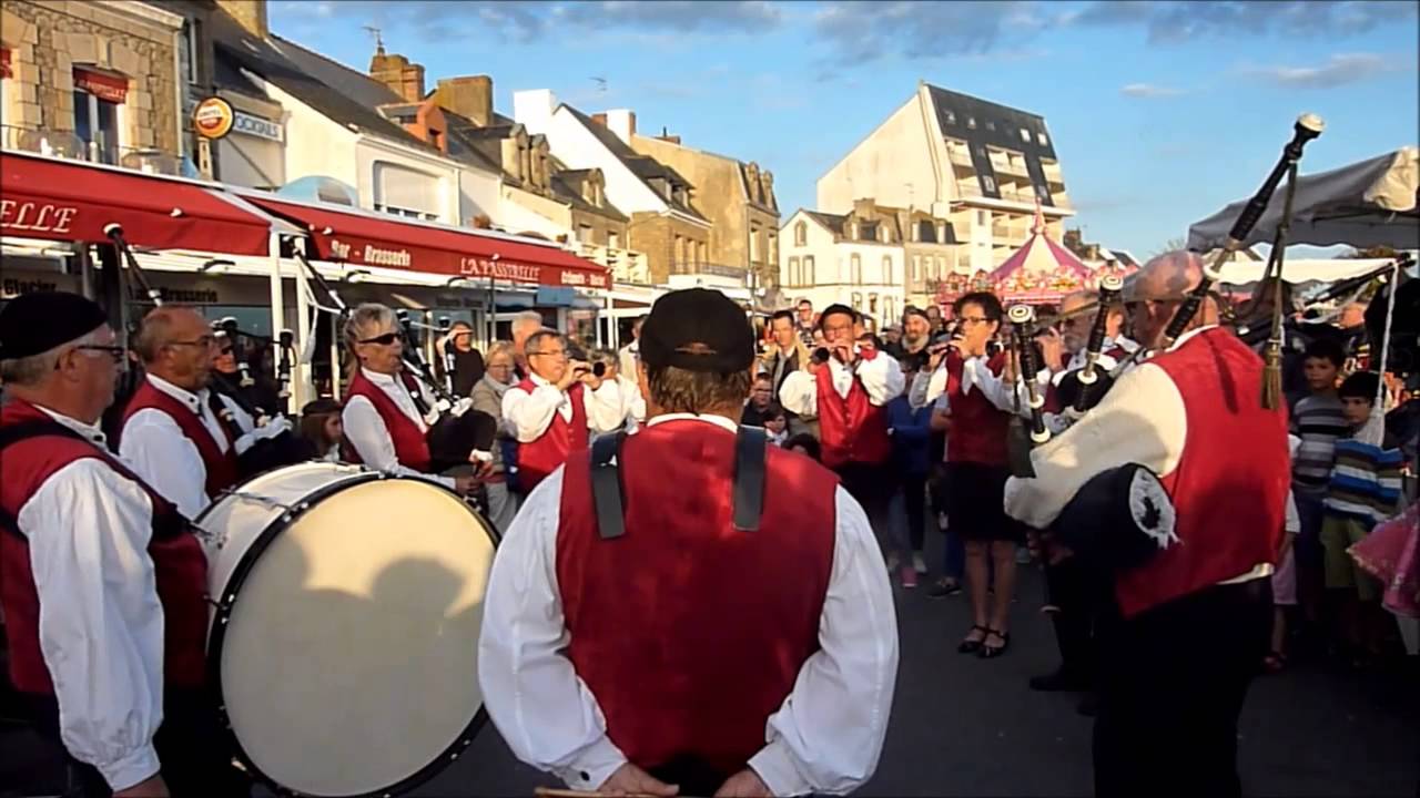 Amazing Grace by Les Sonneurs de La Turballe, France.