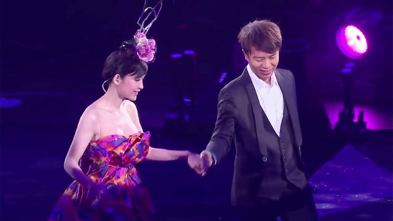 李克勤 周慧敏《萬千寵愛在一身》LIVE @ 2011 Deep V 25 Concert