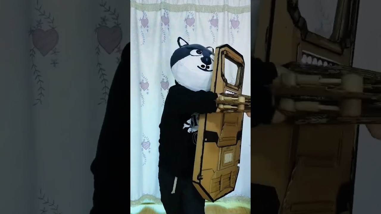 纸壳造物，今天用纸壳做一个闪光盾