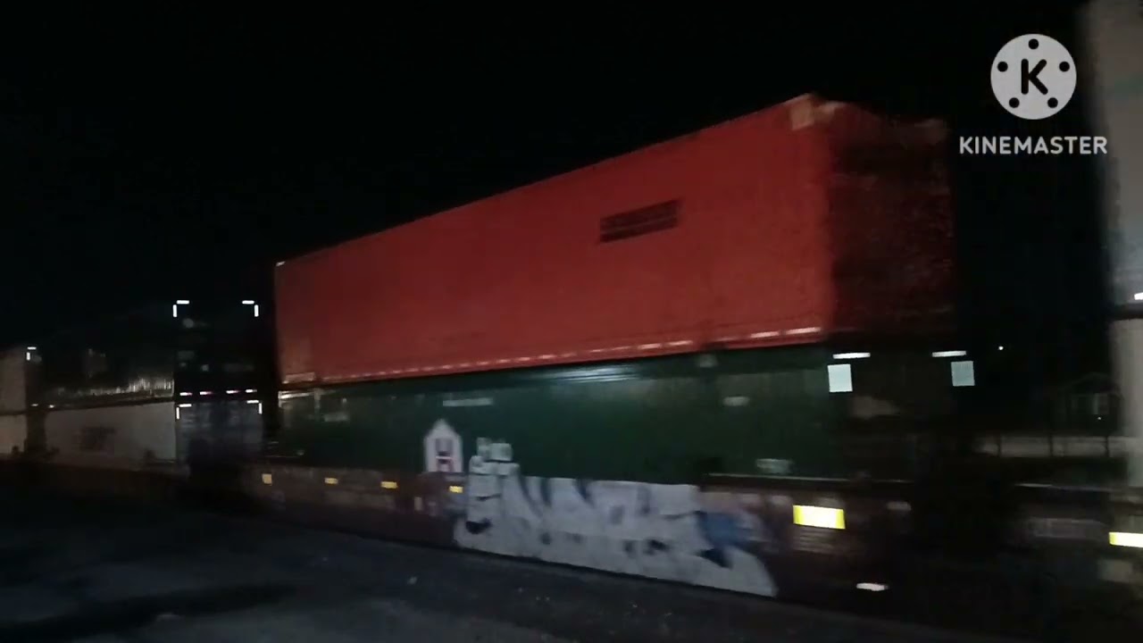 Union pacific 5774 pulling a intermodal train at the train depot in tehachapi california 