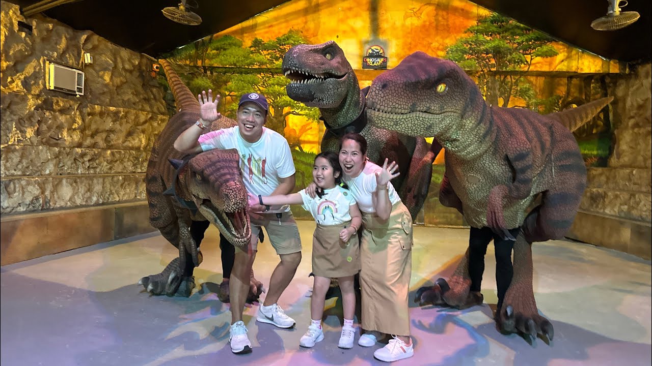 Dino show ​at Clark Dinosaurs Island 🦕
