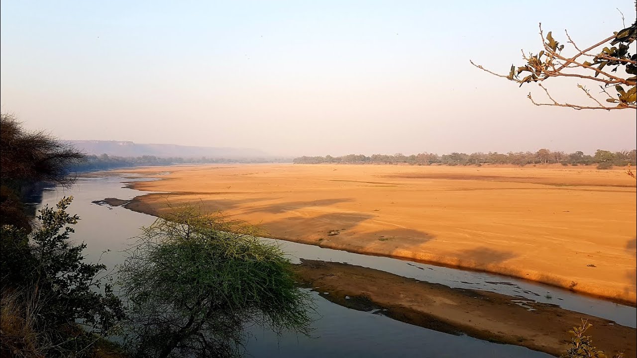 The lowest point in Zimbabwe | Save - Runde River Confluence | Gonarezhou National Park #saveriver