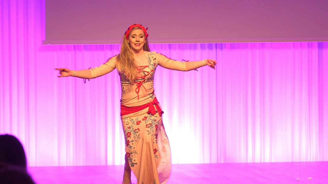 Cecilia performs a baladi @ Layali Oriental Dance Festival