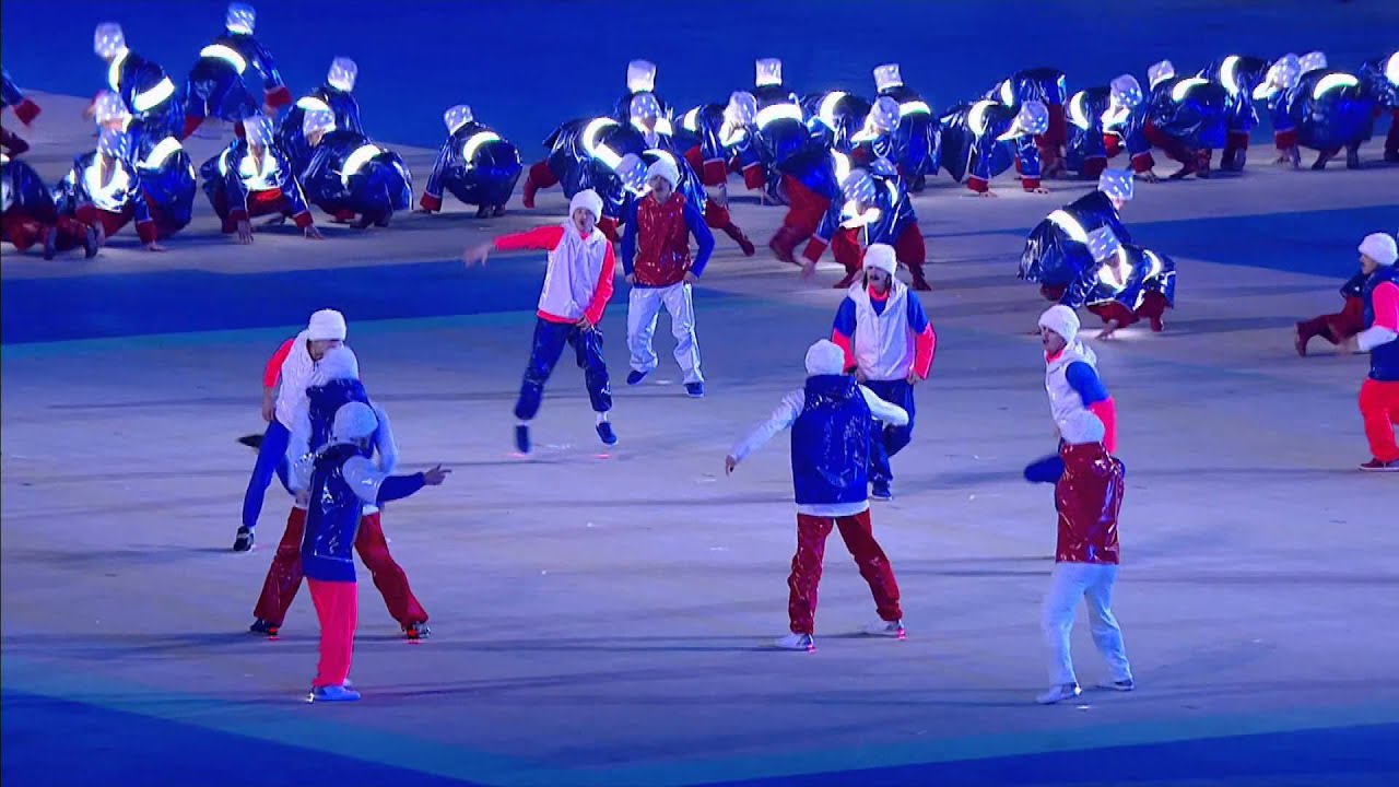 INCREDIBLE cossack dance at the closing ceremony of Sochi 2014 Winter
Paralympic Games