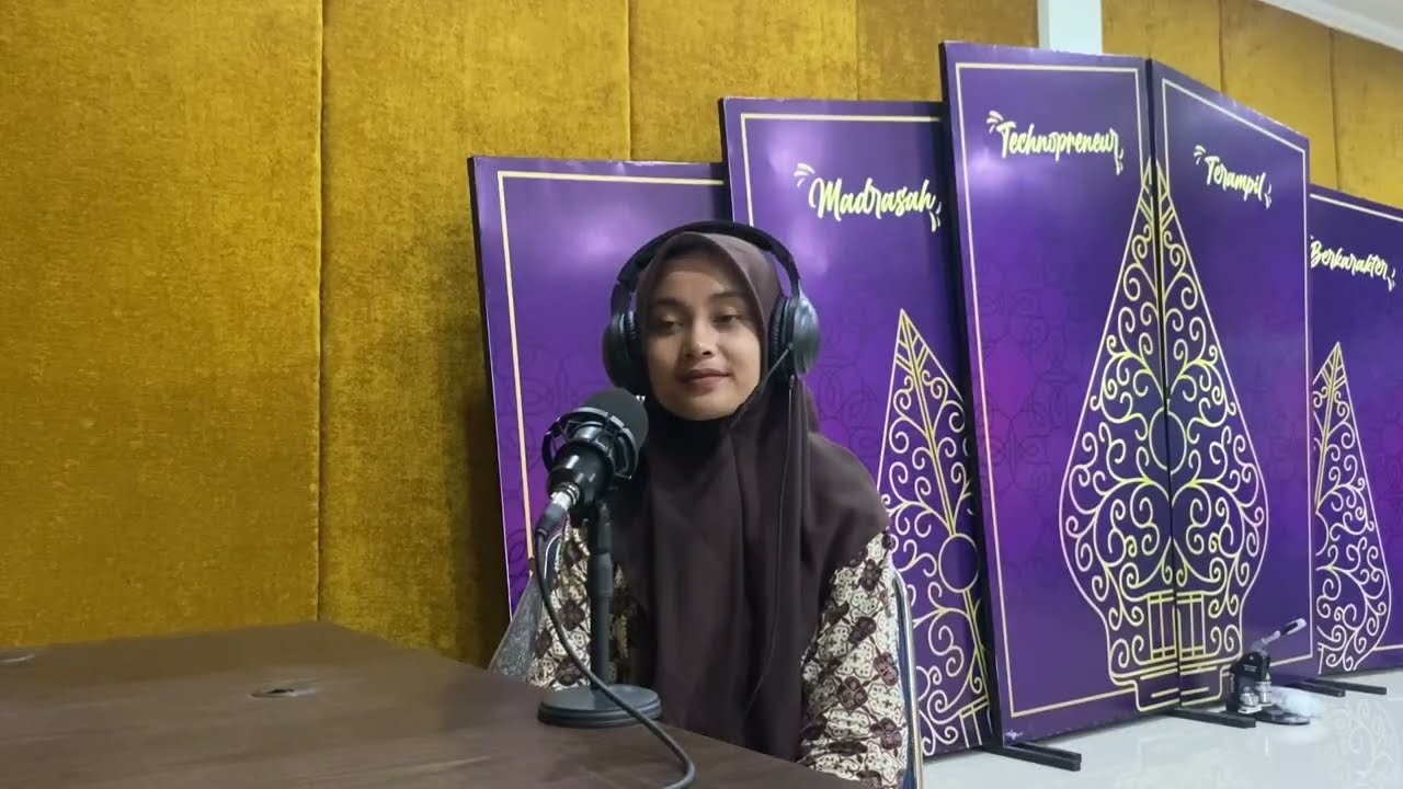 Menyosialisasikan Anti Korupsi Anti Gratifikasi Melalui Jingle Lagu Visi oleh Kelas XII MIPA 1 2024