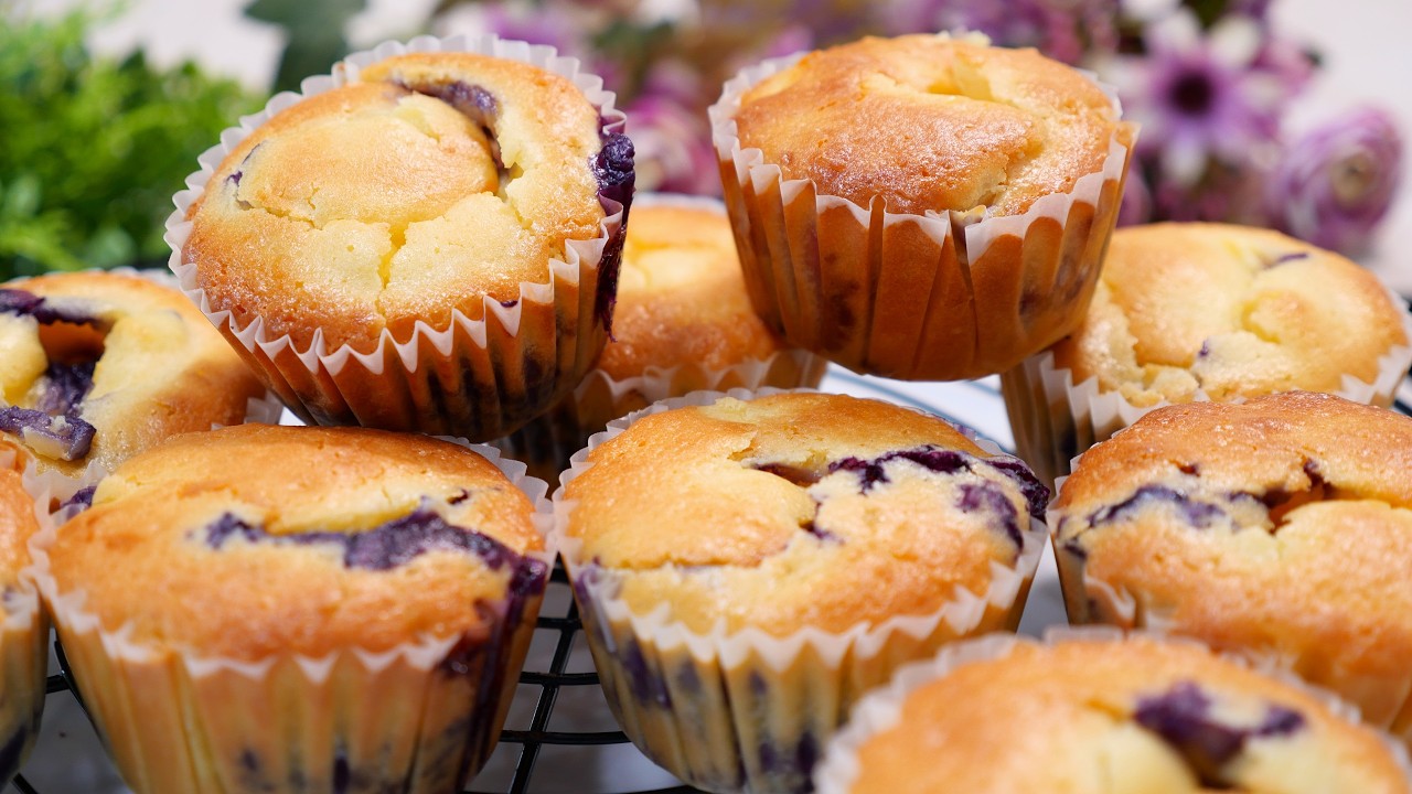 Làm Bánh Bông Lan Xốp Mềm, Muffin / Cupcakes Nổi Tiếng Đang Gây Sốt Mạng Toàn Thế Giới, Vanh Khuyen