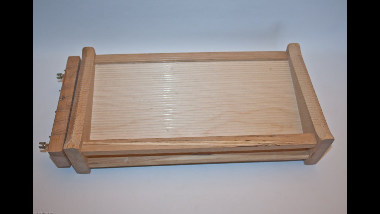 how to use chitarra tool for homemade spaghetti