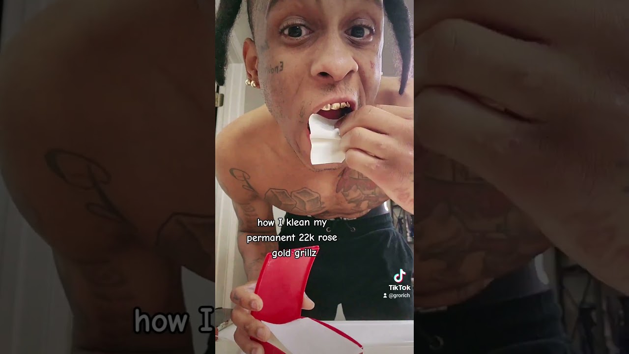 Cleaning permanent grillz