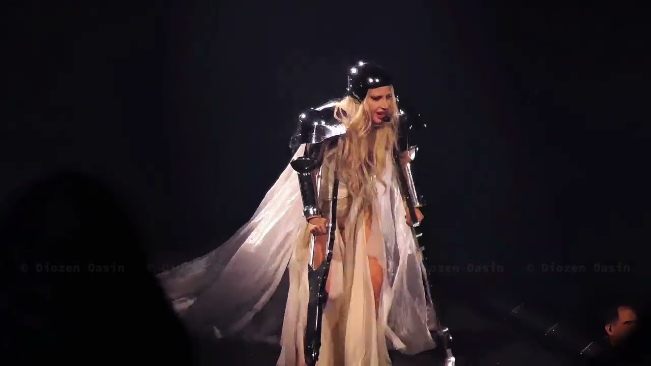 Lady Gaga - 