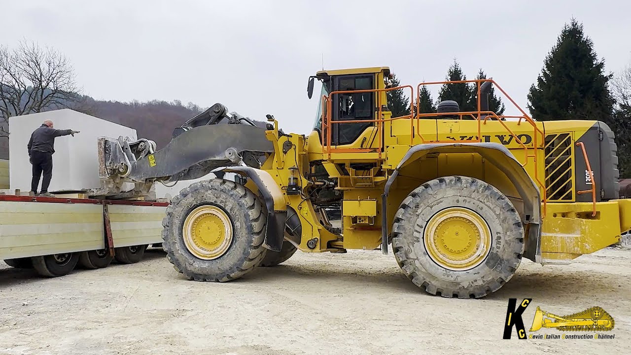 BIG VOLVO L350F Wheel Loader Loading Big Stons on Truck