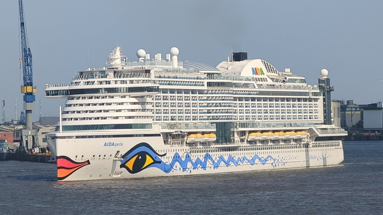 Aida Perla 💋 Sail Away From the Port of Hamburg