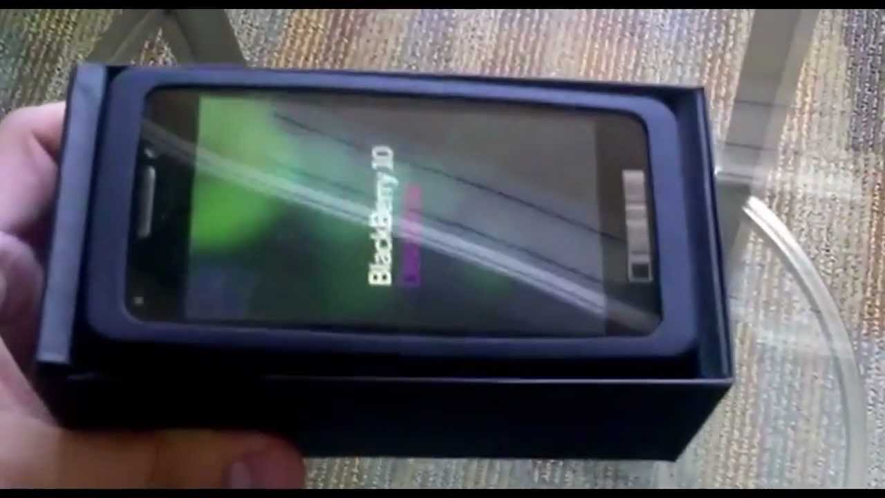 Blackberry 10 Dev Alpha Unboxing