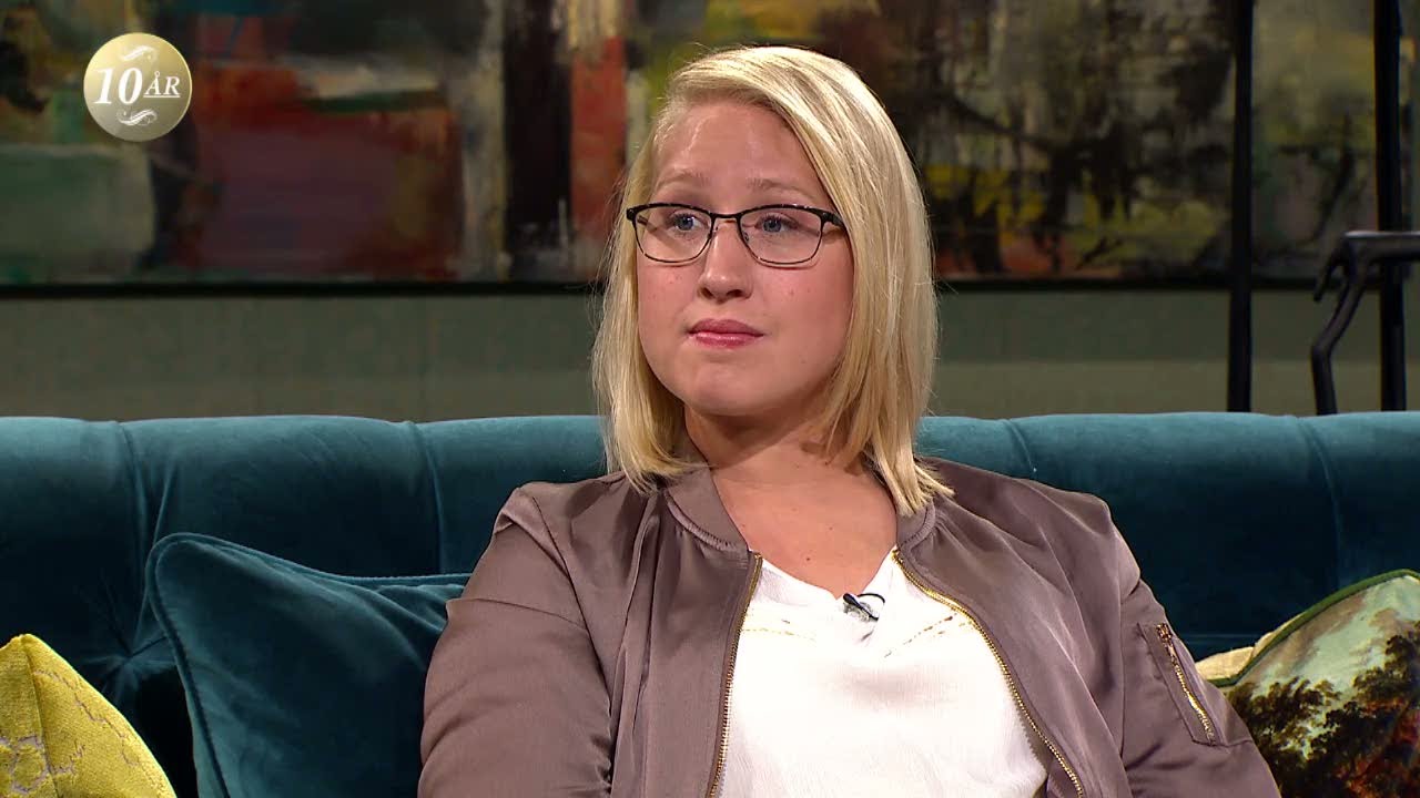 Emma lämnades att dö av ex-pojkvännen - Malou Efter tio (TV4)