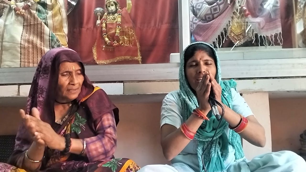 साधना गुरु बहन और गीता गुरु बहन 
