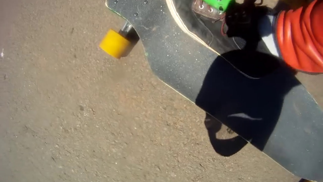 Teutonia 118 km/h en skateboard