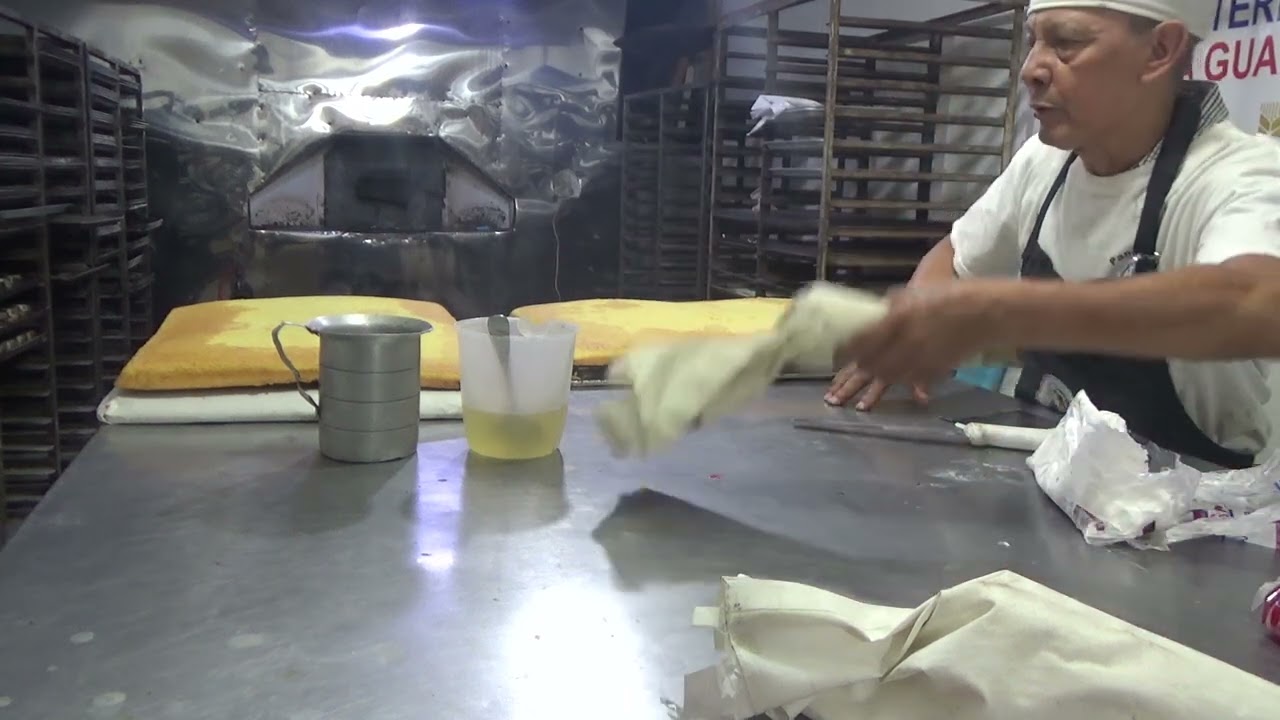PASTEL ENVINADO HECHO EN M&Aacute;QUINA