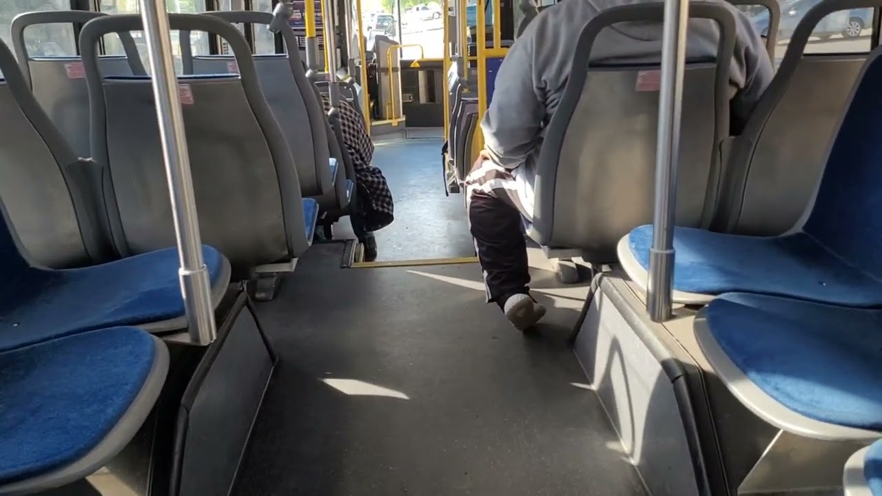 Sacramento Regional Transit 1594 on route 72