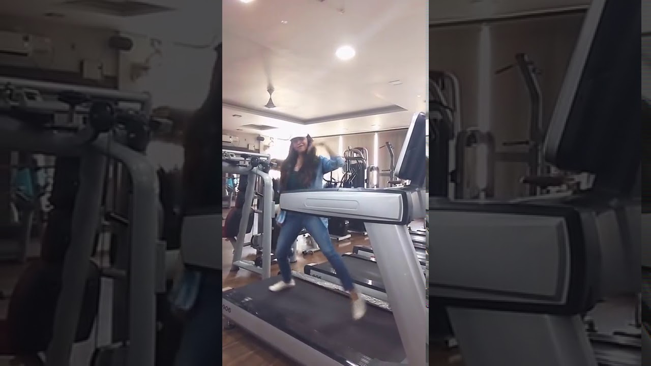 girls gym funny video