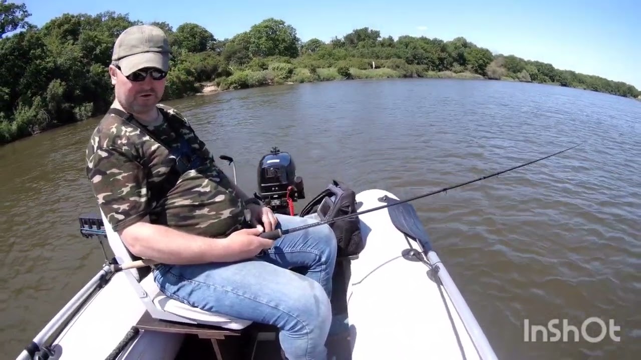 ponton z obrotowym fotelem test na wodzie